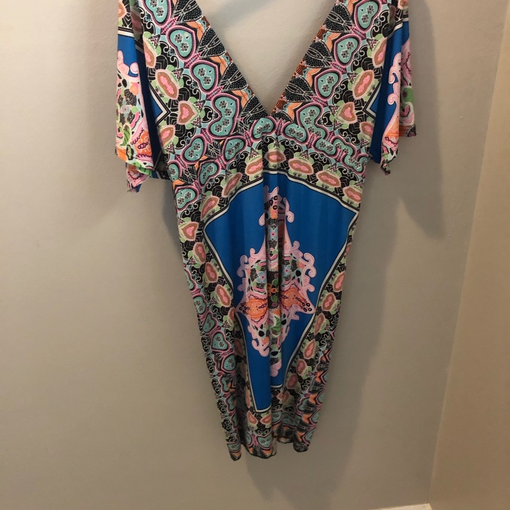 Dress - Picture 3 of 3